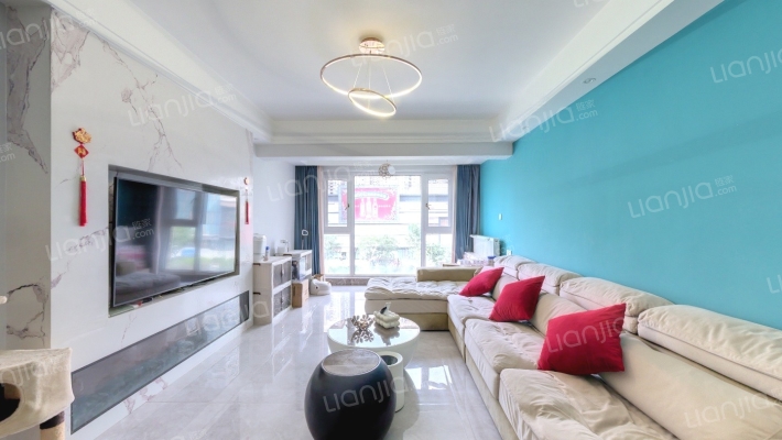 艺锦湾五期二手房实景图