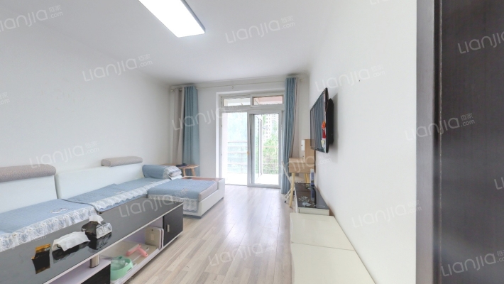 怡园洋房二手房实景图