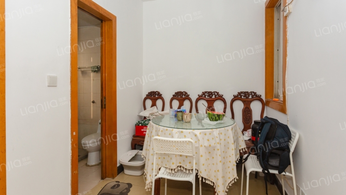 富特三村二手房实景图