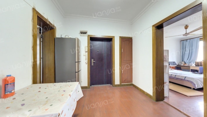 莘沥路188弄二手房实景图