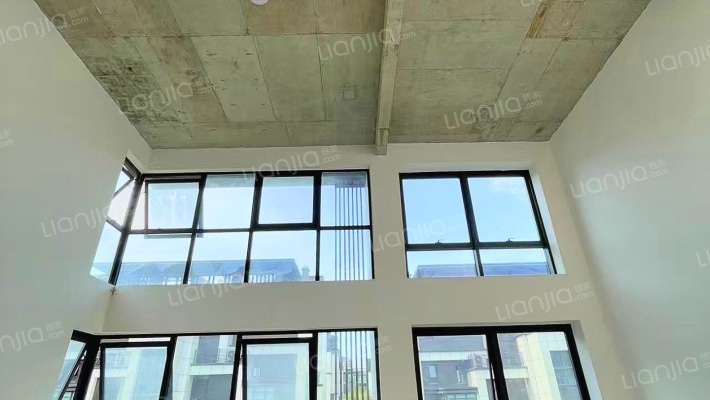 人居麓湖林语二手房实景图