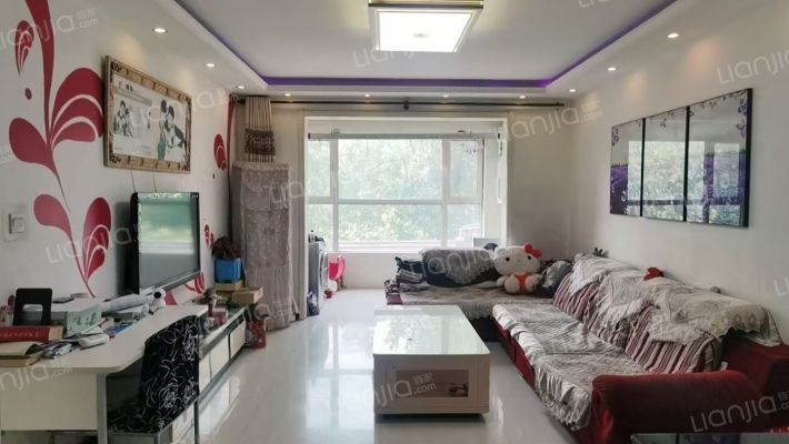 天山新伯爵二手房实景图