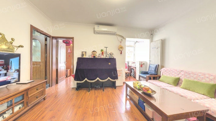 龙兴园中区二手房实景图