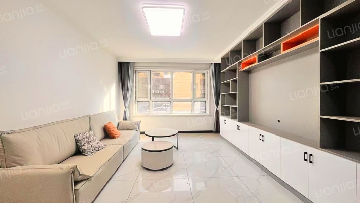 兴泰东郡二期二手房实景图