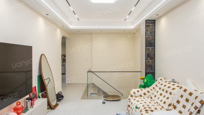 湖畔天下一期二手房实景图