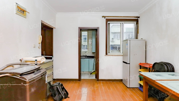 乾溪新村二手房实景图