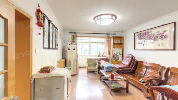 花园胡同8号院二手房实景图