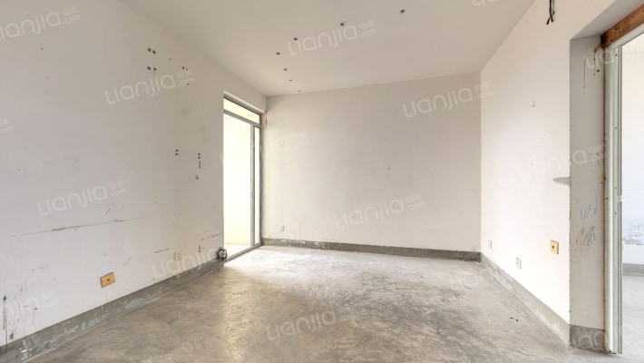 海尚逸苑(东区)二手房实景图