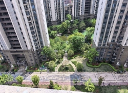 整租·恒大翡翠华庭 3室2厅 南_恒大翡翠华庭租房