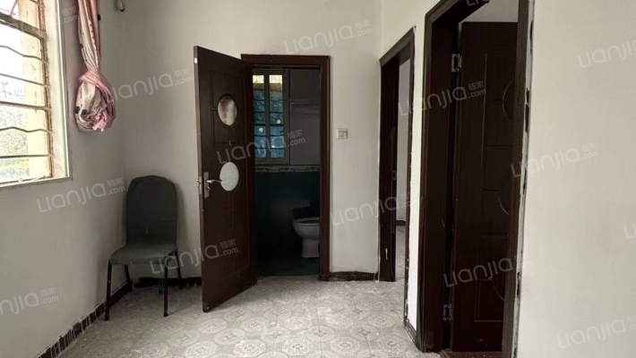 白港新村二手房实景图