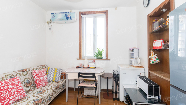 建国中路137弄二手房实景图