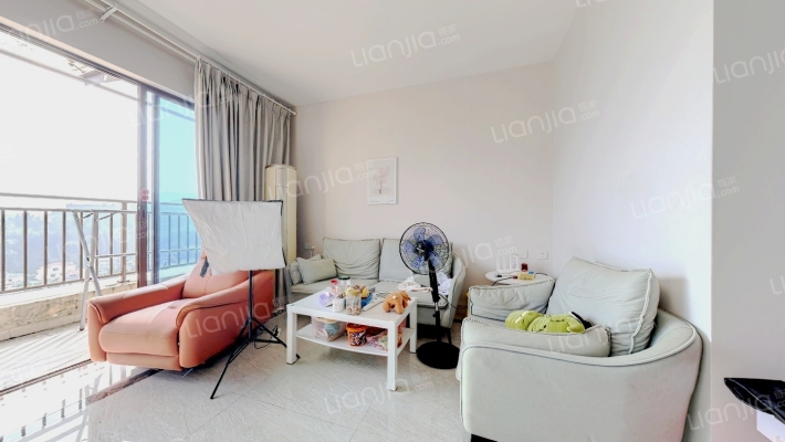 高明中梁首府二手房实景图