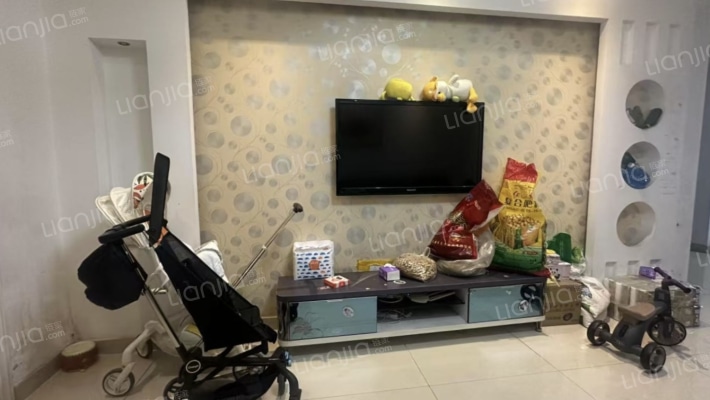 华宏苑二手房实景图