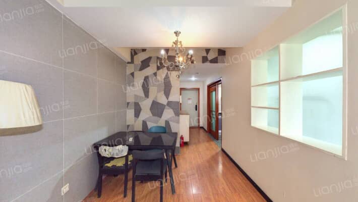 恩威玲珑南域二手房实景图