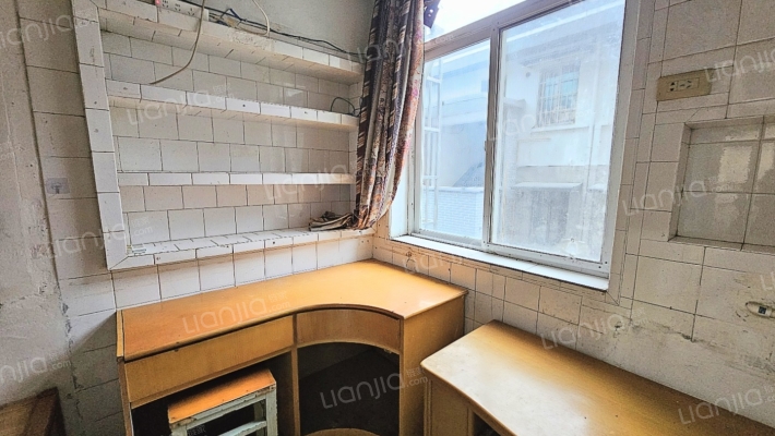 萧金路33号二手房实景图