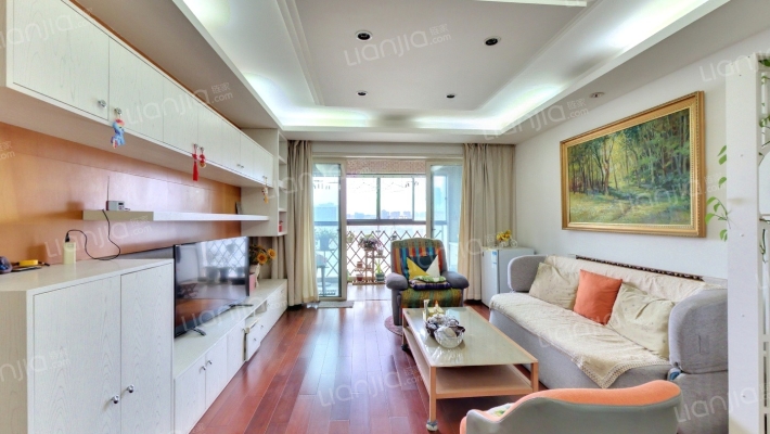 树客国际公寓二手房实景图