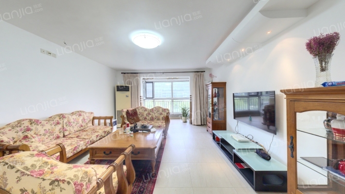 鸿泰公寓二手房实景图