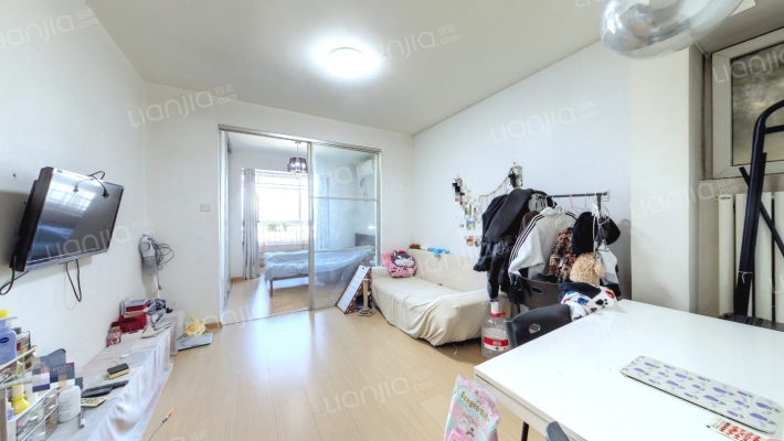 鼎晟国际二手房实景图