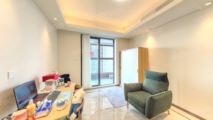 绿地中央广场六期二手房实景图