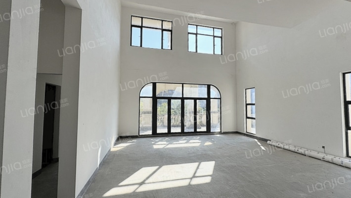 保利公园2010丽池二手房实景图