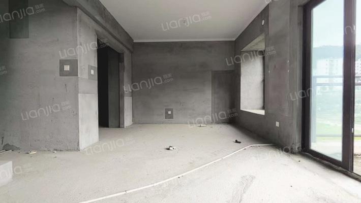 金地湖岸风华公馆二手房实景图