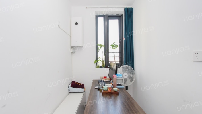 浦潍大楼二手房实景图