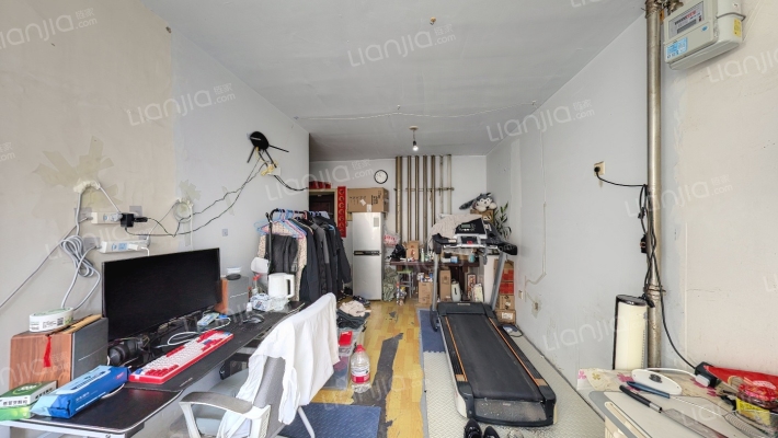 亚泰国际花园二手房实景图