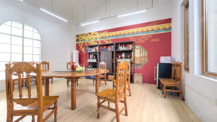 宝华栎庭二手房实景图