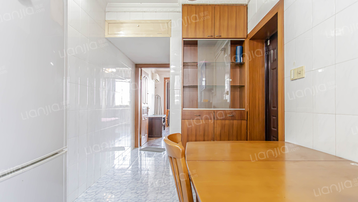 梅六小区二手房实景图