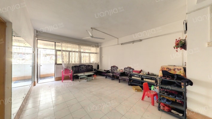 近秀花园住宅小区二手房实景图