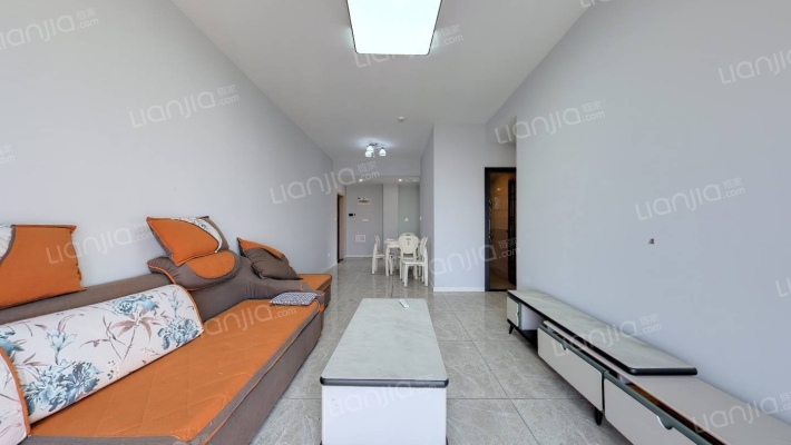 华美翡丽山四期二手房实景图