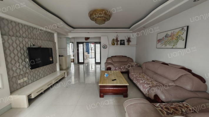 锦江三区二手房实景图