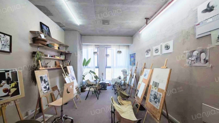 旭辉星干线二手房实景图