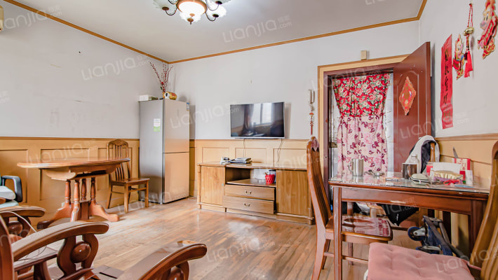 卫茂大厦二手房实景图