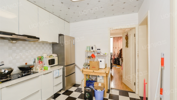 梅园二街坊二手房实景图