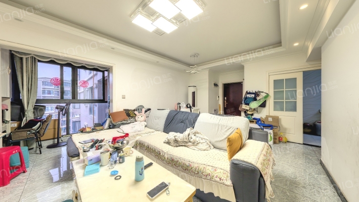 蜀镇领秀湖二手房实景图