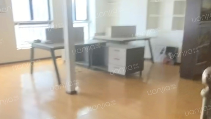 烈变国际广场二手房实景图