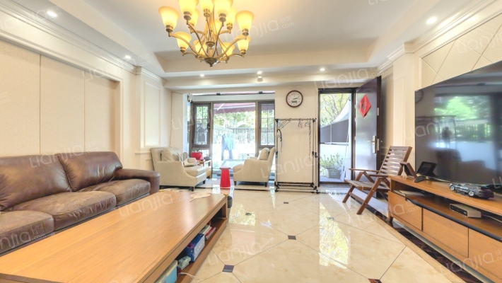 湖畔天下(别墅)二手房实景图