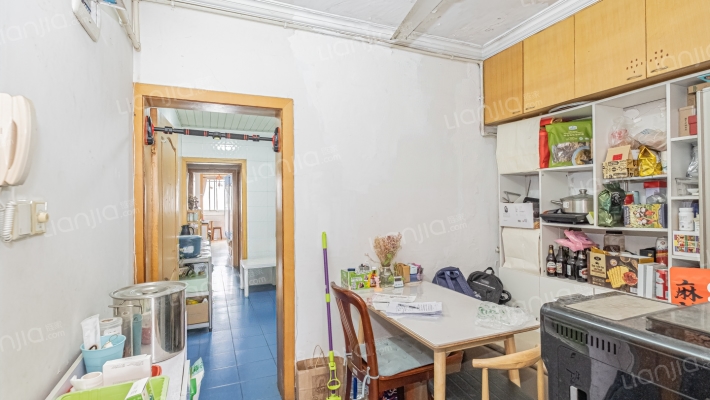 蔷薇新村二手房实景图