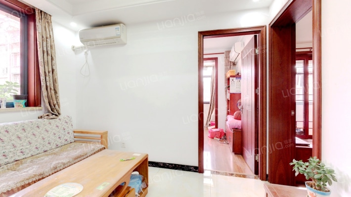 凤凰街84号二手房实景图