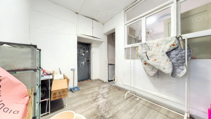 天成街二手房实景图