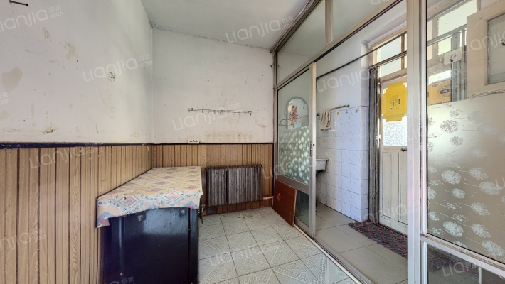 德华路二手房实景图