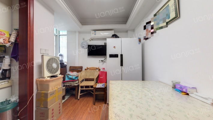 塘河南村二手房实景图