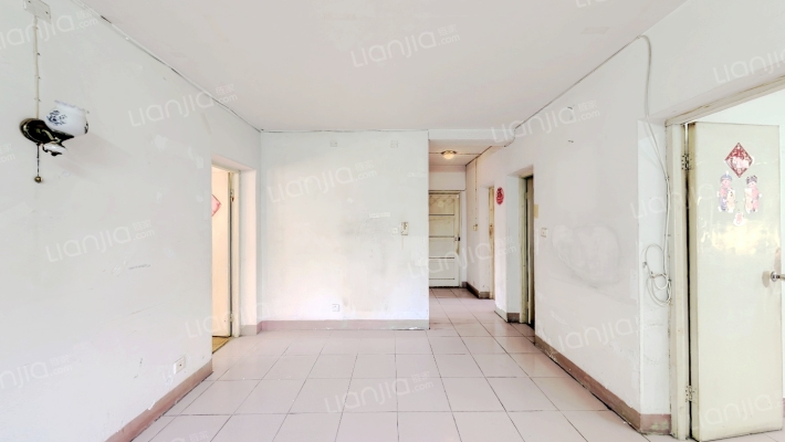 安农大五宿舍二手房实景图