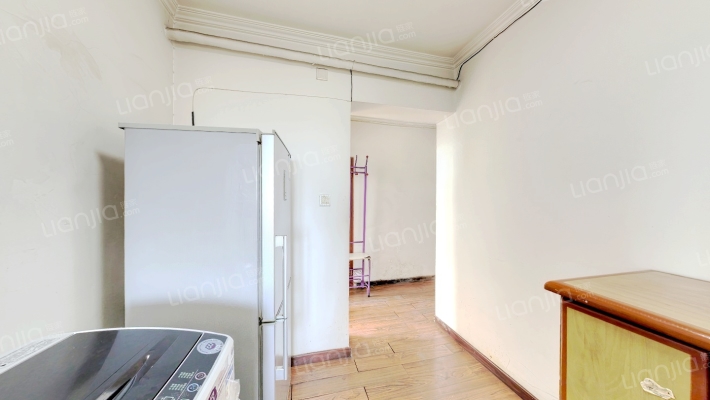 社区家属楼二手房实景图