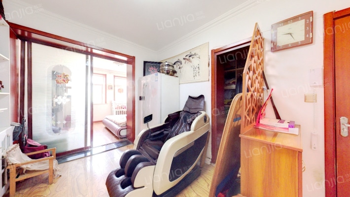 抚顺路19号小区二手房实景图