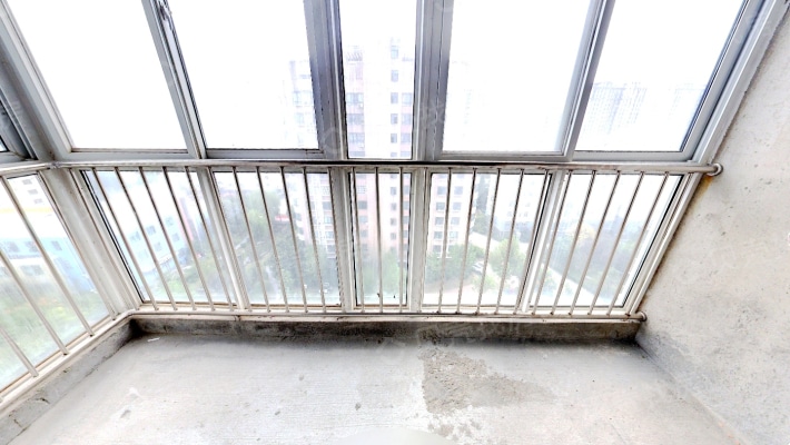 海旭花园 电梯好楼层 毛坯房任意装-阳台
