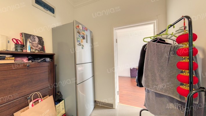 玉泉路甲65号院二手房实景图