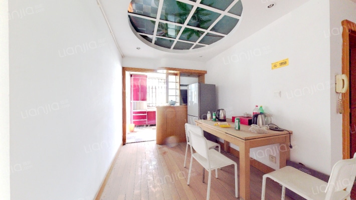 中央花园红杜里二手房实景图