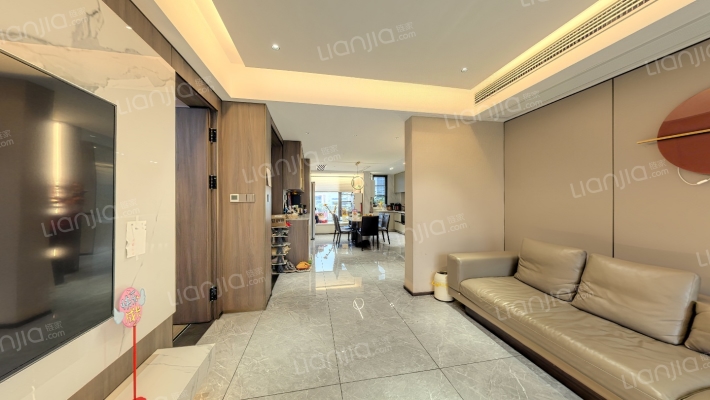 越秀前滩名邸二手房实景图